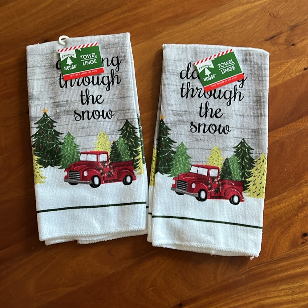 Christmas House ~ Dashing through the snow Microfiber Kitchen Hand Dish
Towels